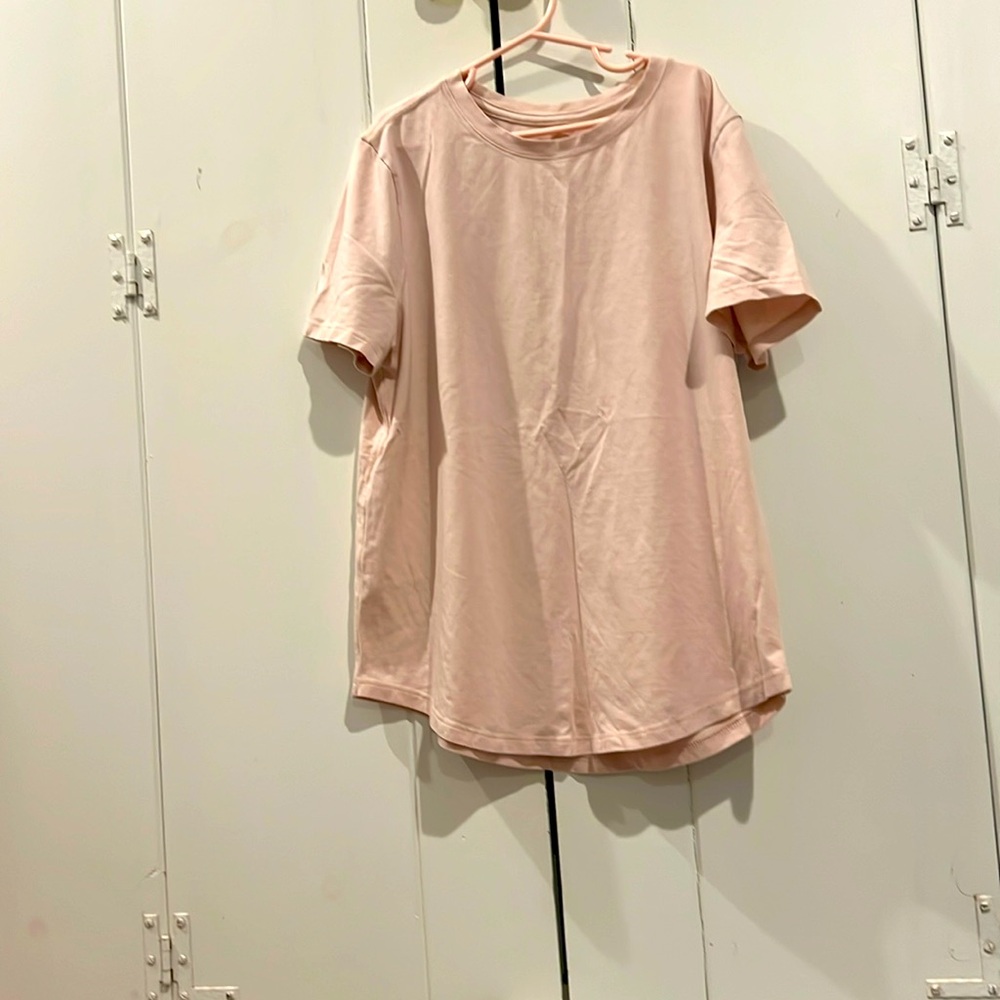 Lululemon t-shirt in color milkshake size 2 athletic material